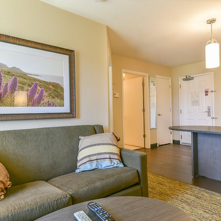 Candlewood Suites Medford By Ihg Eksteriør billede