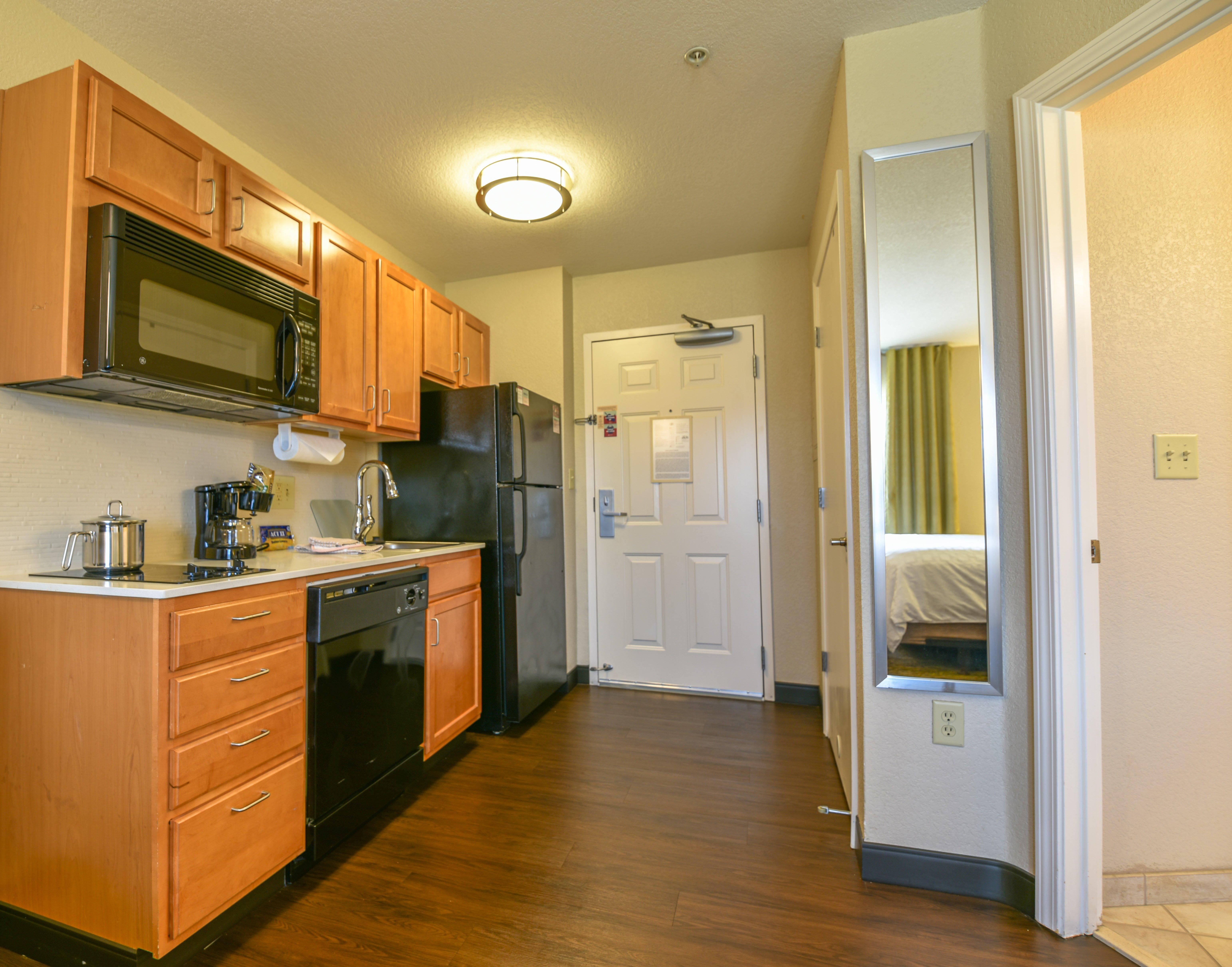 Candlewood Suites Medford By Ihg Eksteriør billede