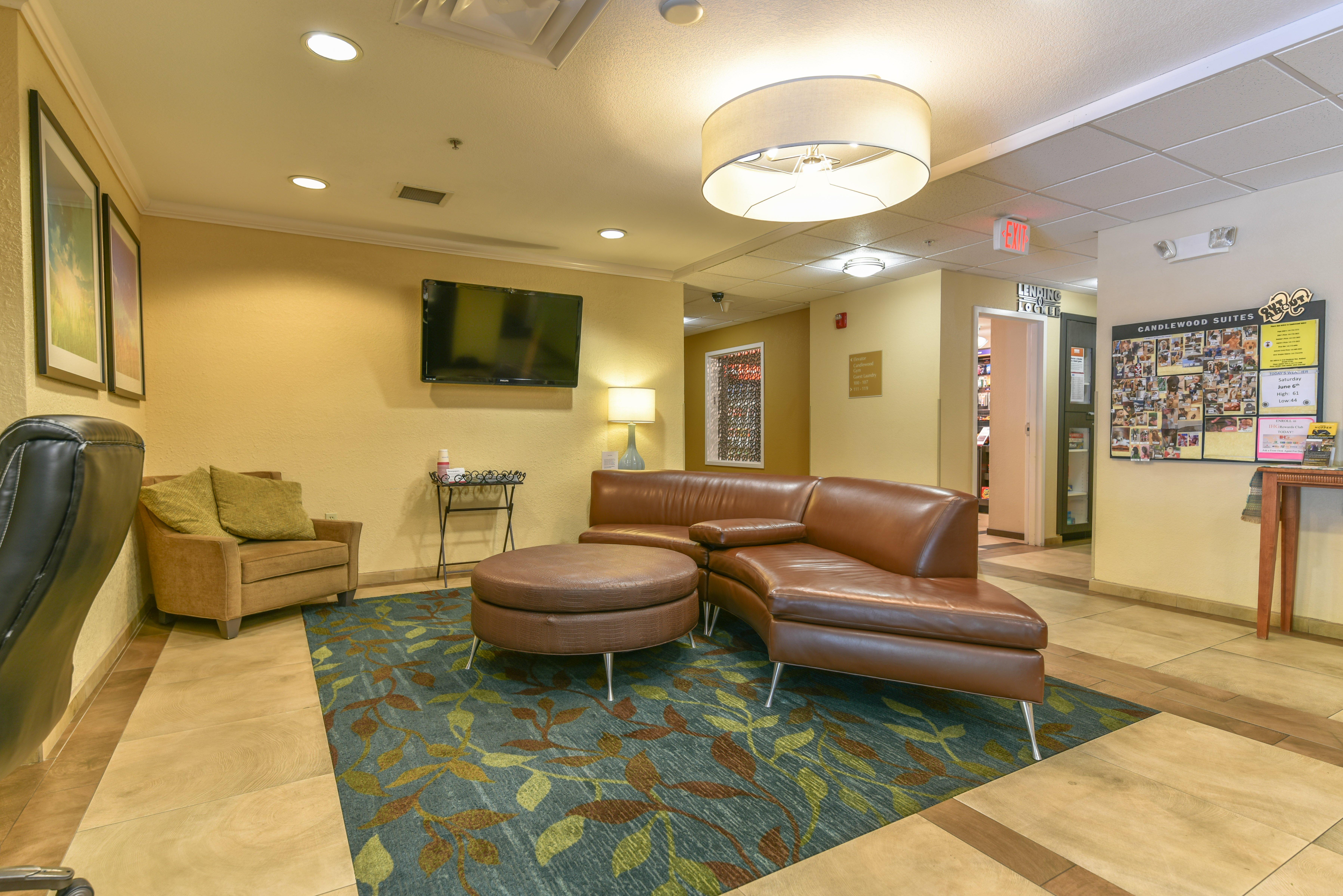 Candlewood Suites Medford By Ihg Eksteriør billede