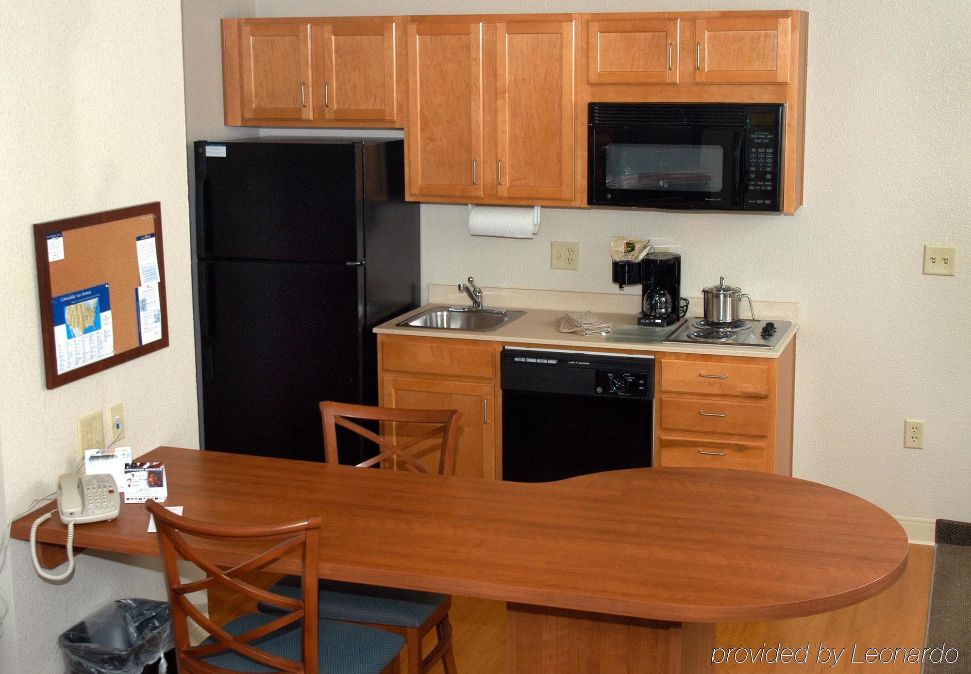 Candlewood Suites Medford By Ihg Eksteriør billede
