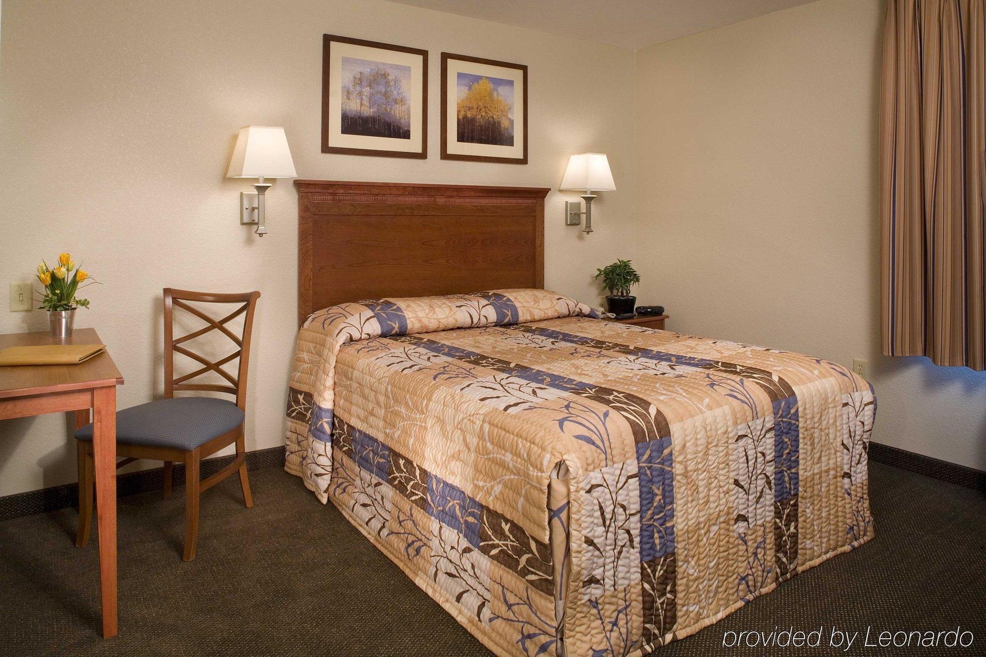 Candlewood Suites Medford By Ihg Eksteriør billede