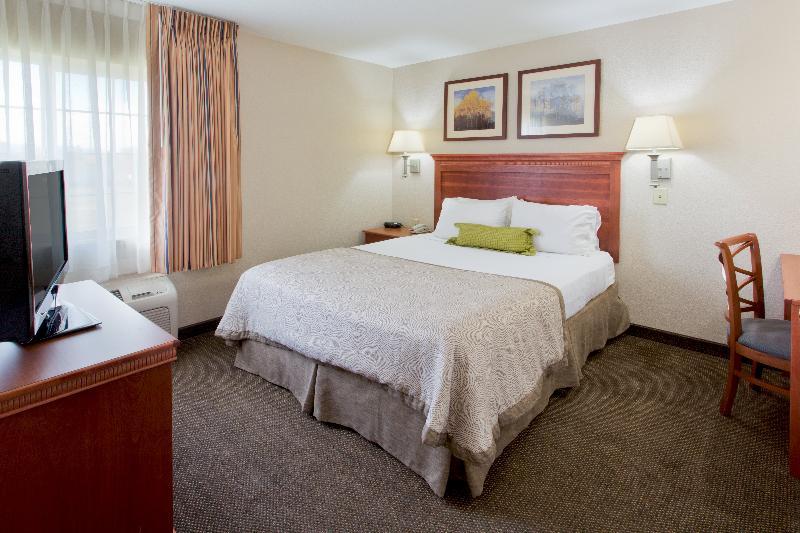 Candlewood Suites Medford By Ihg Eksteriør billede